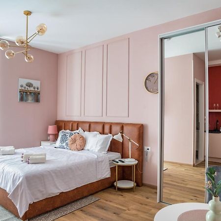 Center De Lux Studios “ Zara “ Split Exteriér fotografie