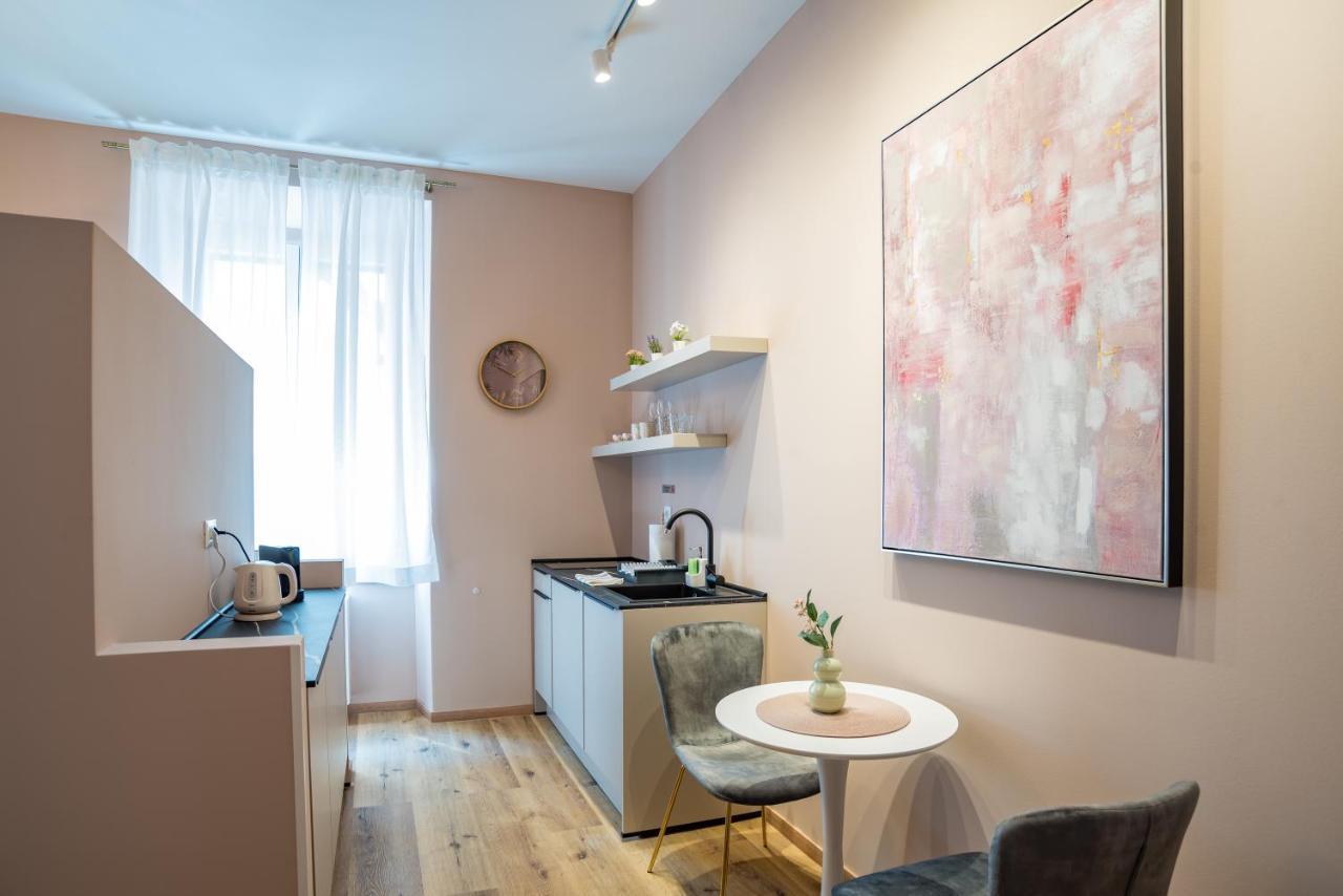 Center De Lux Studios “ Zara “ Split Exteriér fotografie