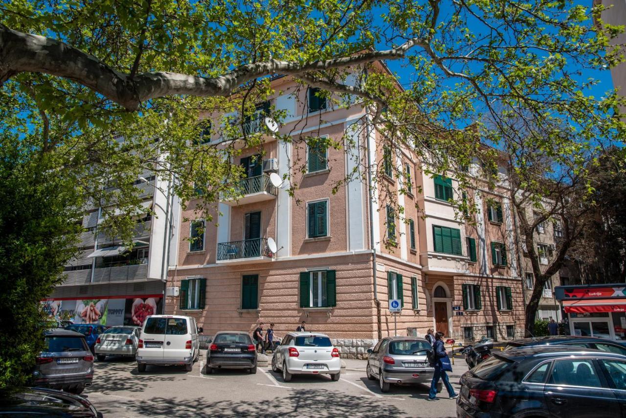 Center De Lux Studios “ Zara “ Split Exteriér fotografie